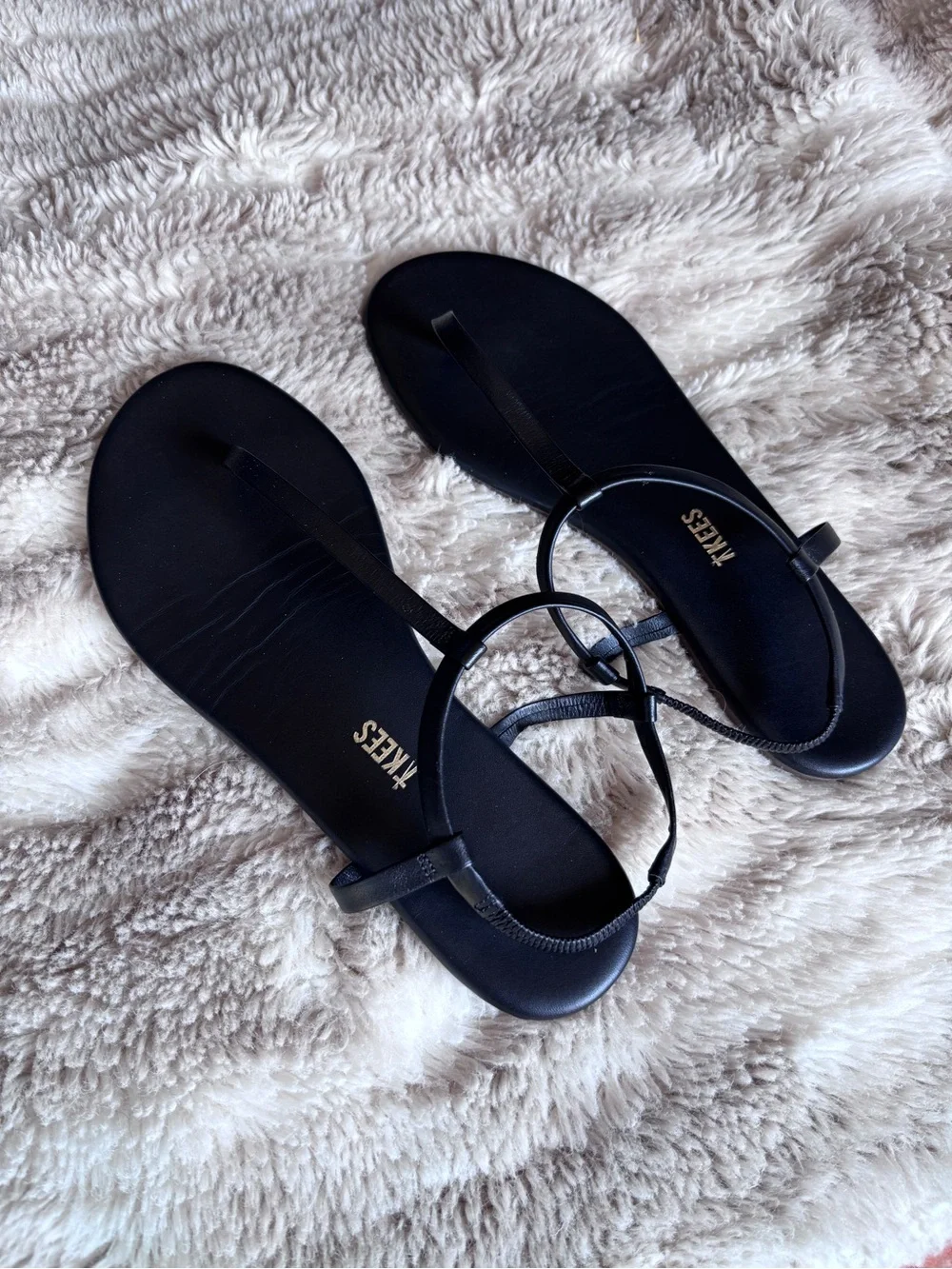 TKEES Black Miriana Circle Strap Sandals